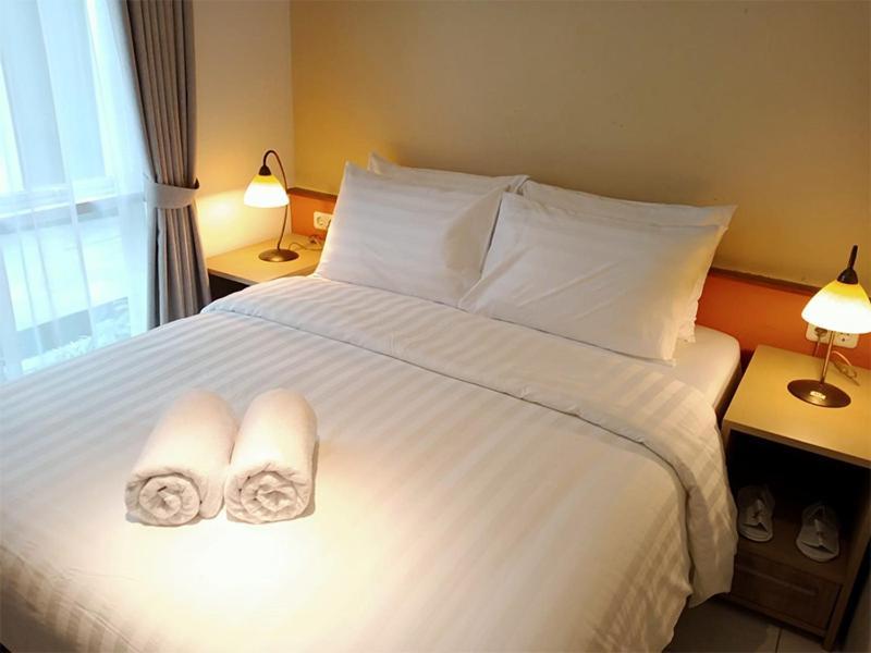Bening Boutique Hotel Managed By Salak Hospitality Bekasi Exterior photo